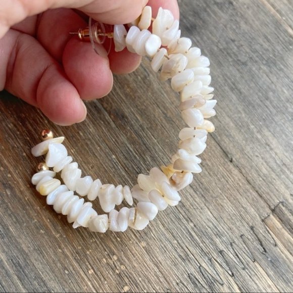 AGATE STATEMENT MEDIUM HOOPS - Picture 7 of 9